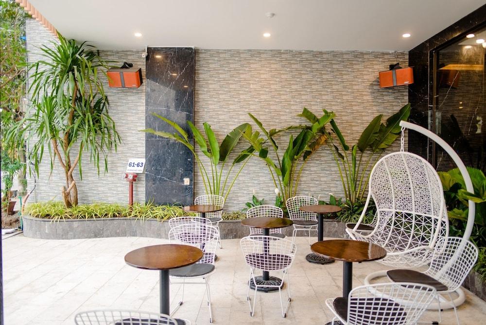 Hanami Hotel Danang Extérieur photo