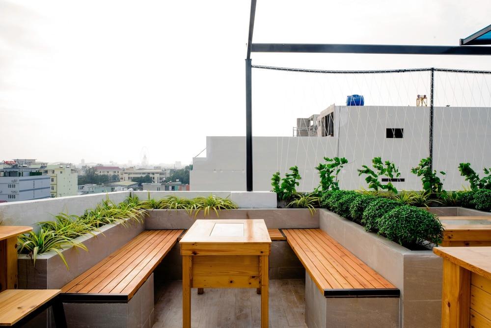 Hanami Hotel Danang Extérieur photo